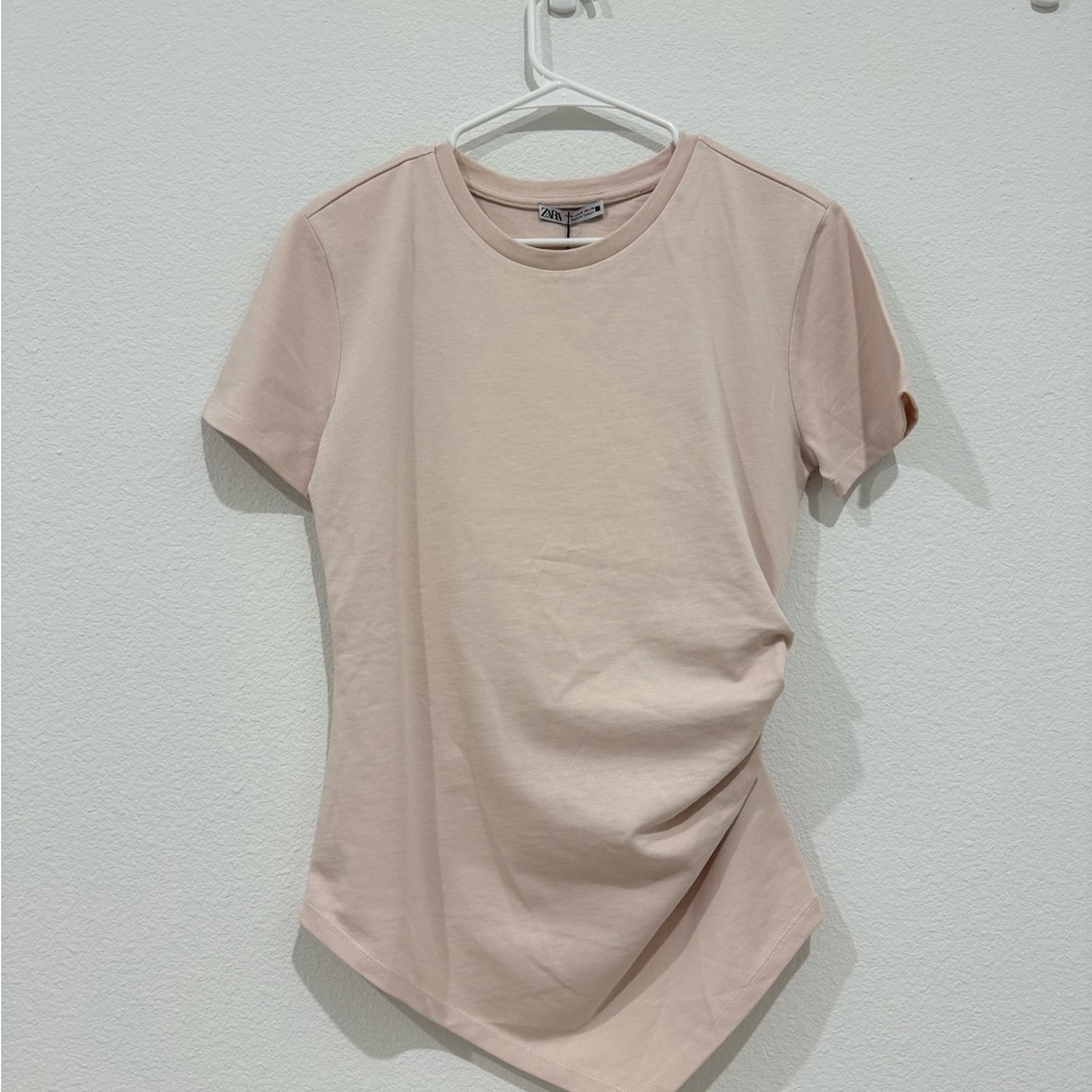 Zara Women's Cream T-Shirt